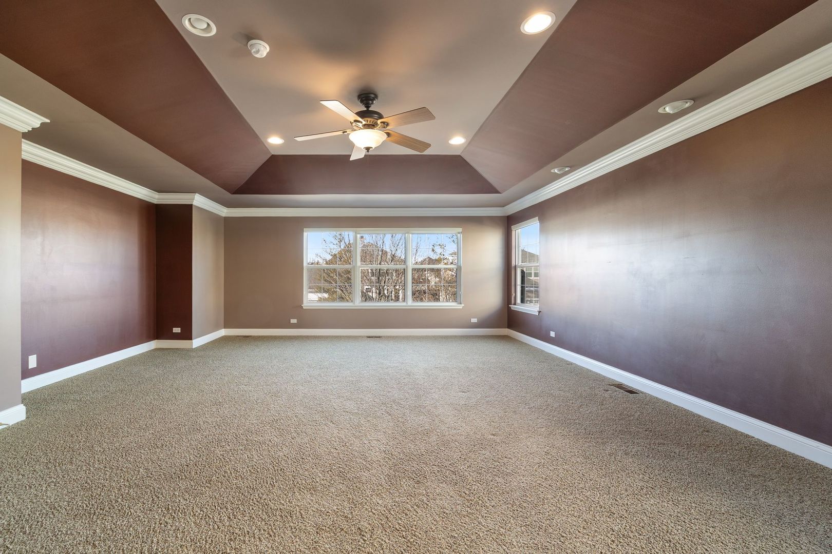 408 N White Deer Trail, Vernon Hills, IL 60061