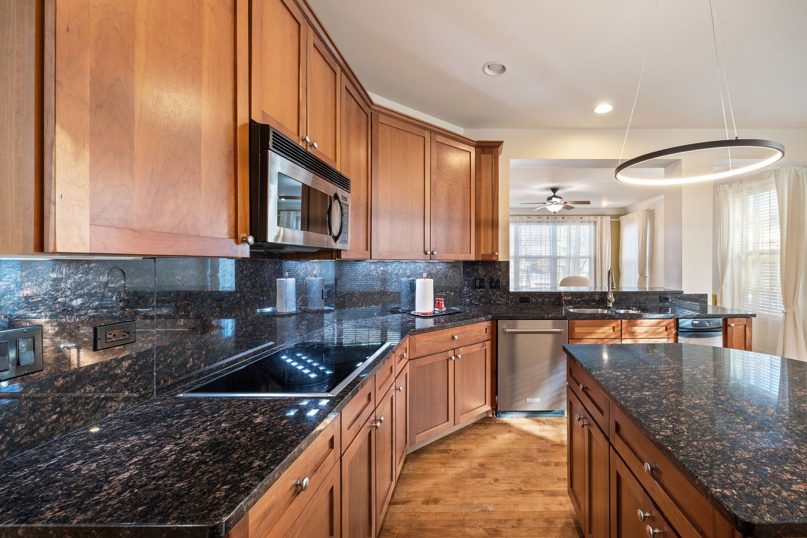 408 N White Deer Trail, Vernon Hills, IL 60061