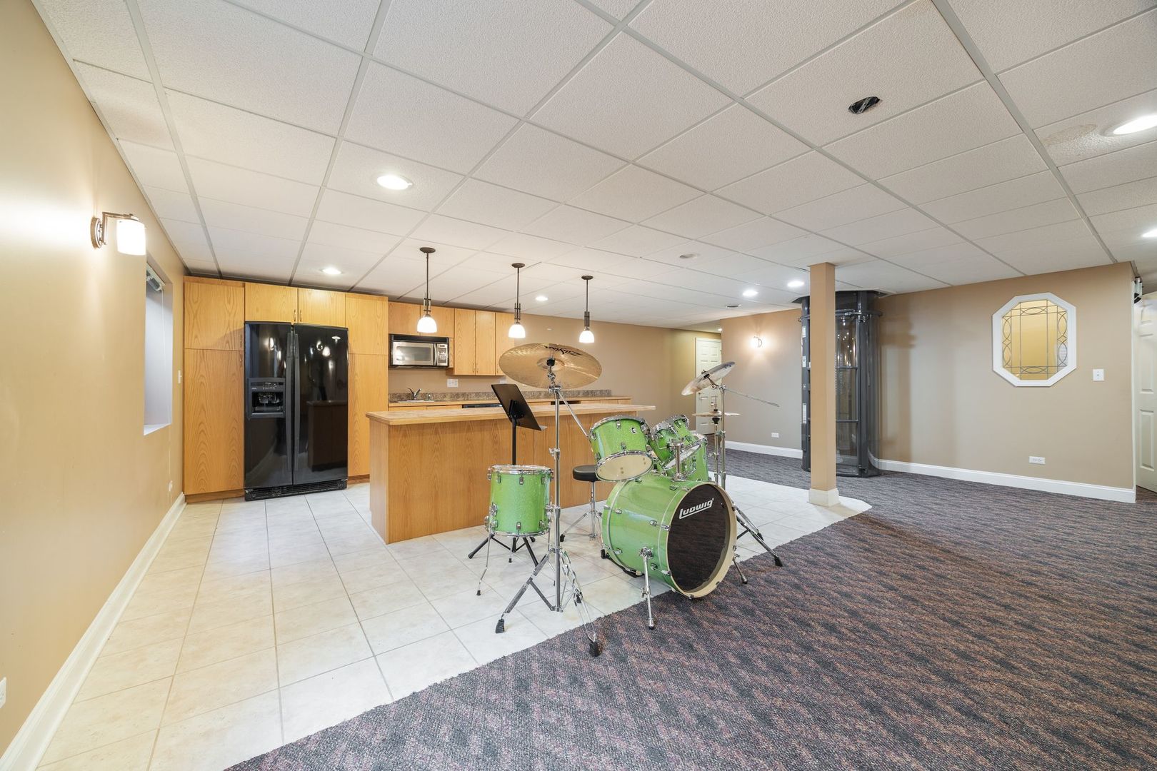 408 N White Deer Trail, Vernon Hills, IL 60061