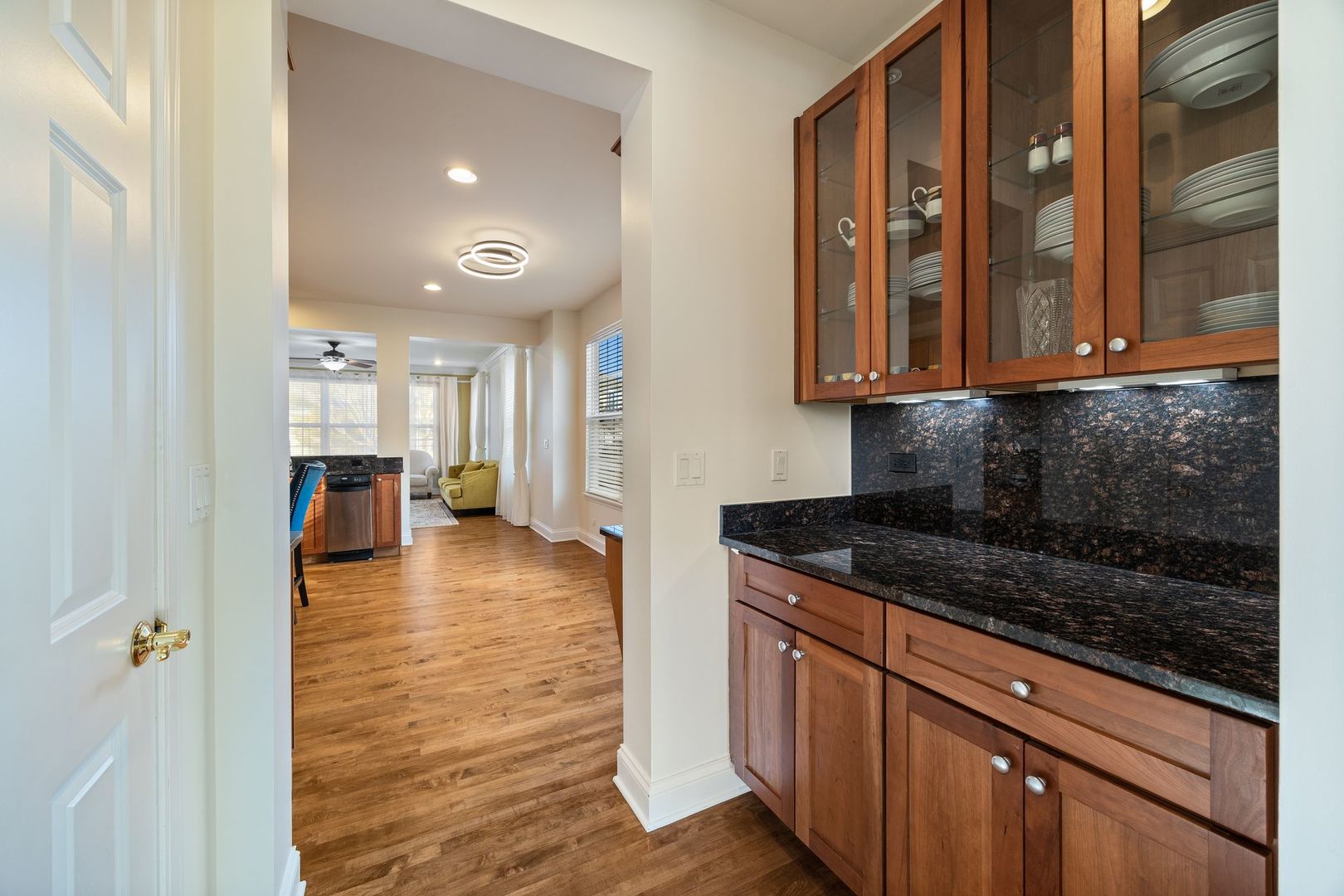 408 N White Deer Trail, Vernon Hills, IL 60061