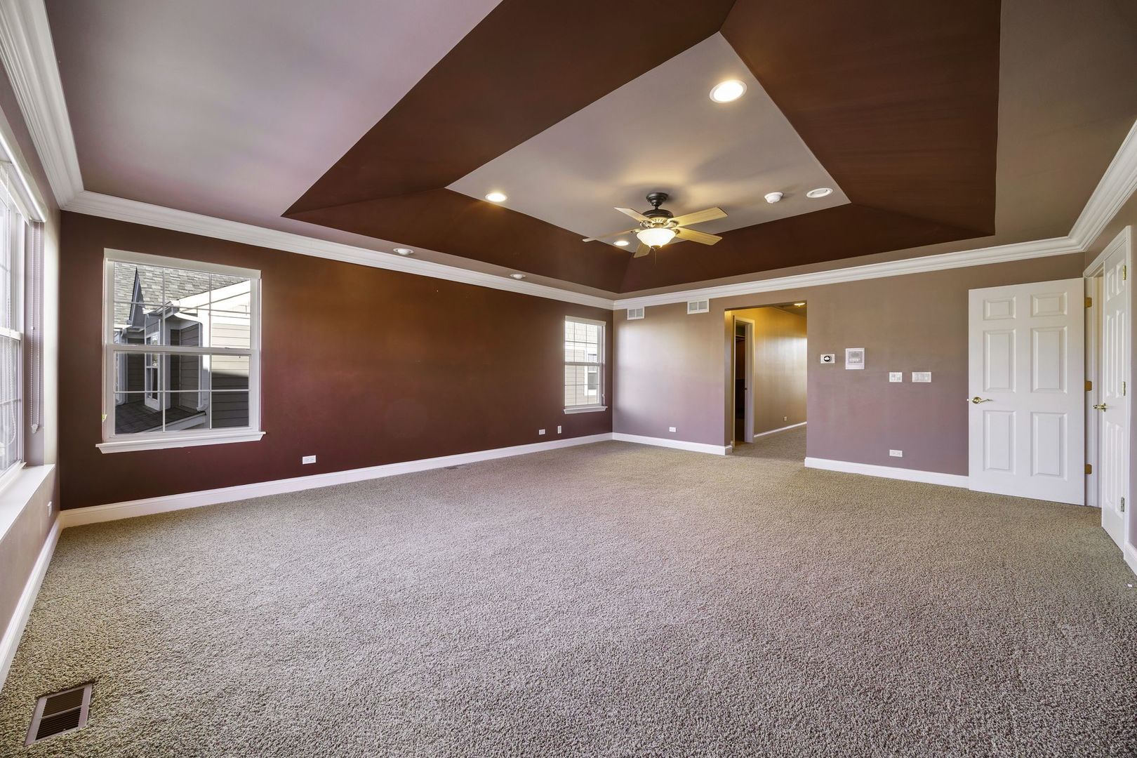 408 N White Deer Trail, Vernon Hills, IL 60061