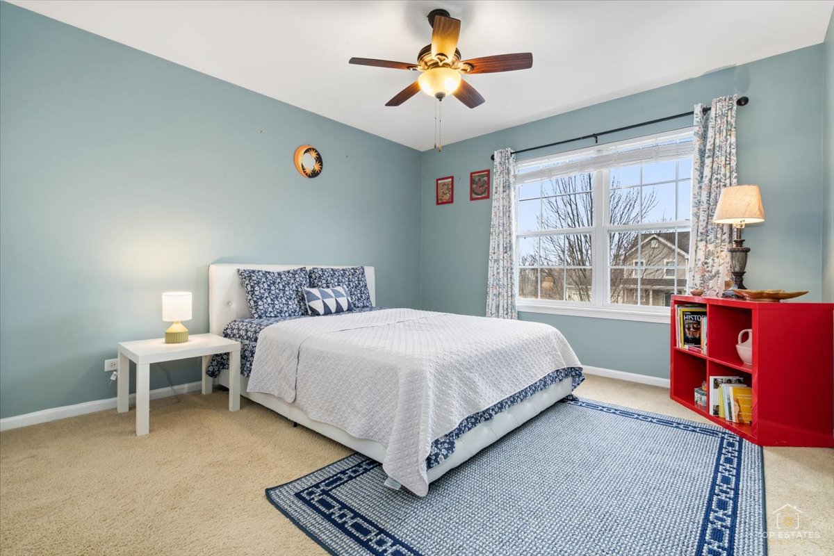 796 Singing Hills Drive, Volo, IL 60073