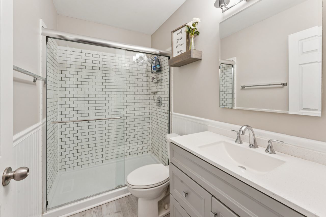 1520 Yorkshire Drive, Hanover Park, IL 60133