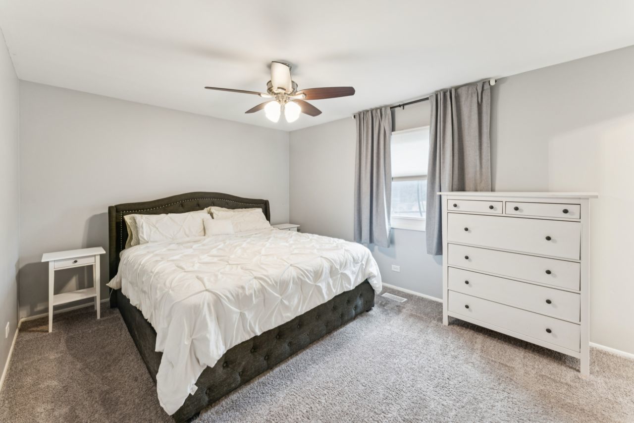 1520 Yorkshire Drive, Hanover Park, IL 60133