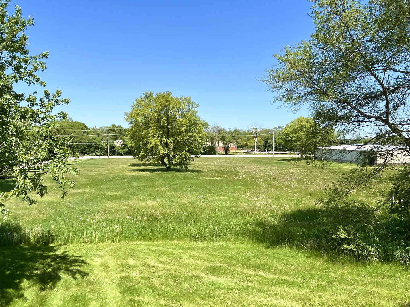 3013 N Us Highway 12, Spring Grove, IL 60081