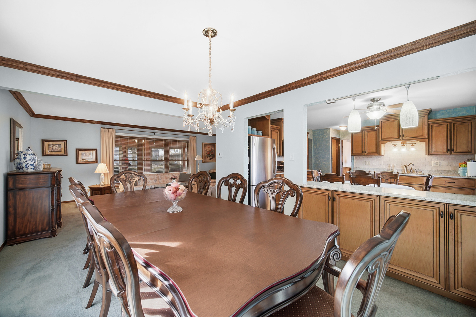 1750 Oxnard Drive, Downers Grove, IL 60516