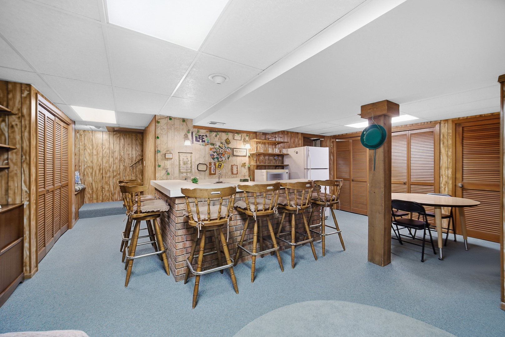 1750 Oxnard Drive, Downers Grove, IL 60516