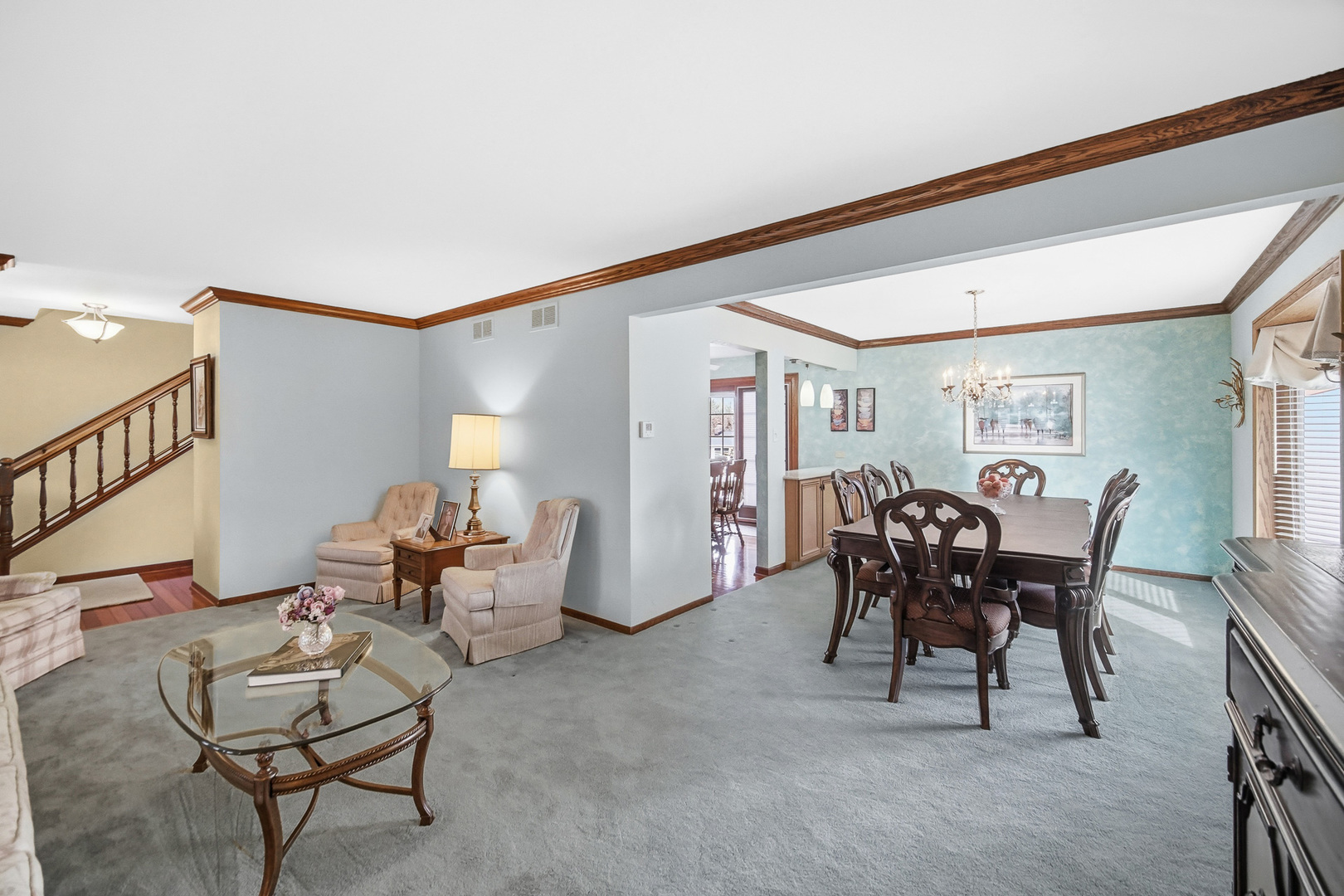 1750 Oxnard Drive, Downers Grove, IL 60516