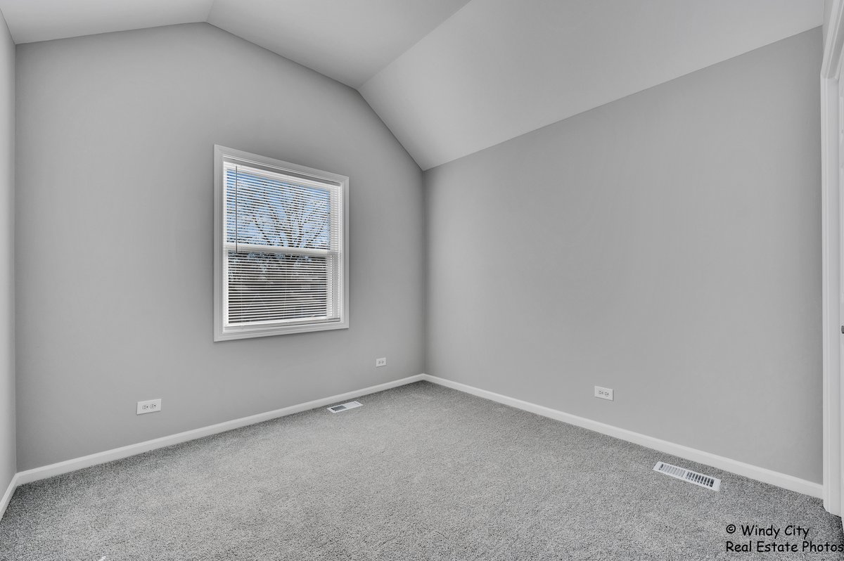 162 Wilson Way, South Elgin, IL 60177