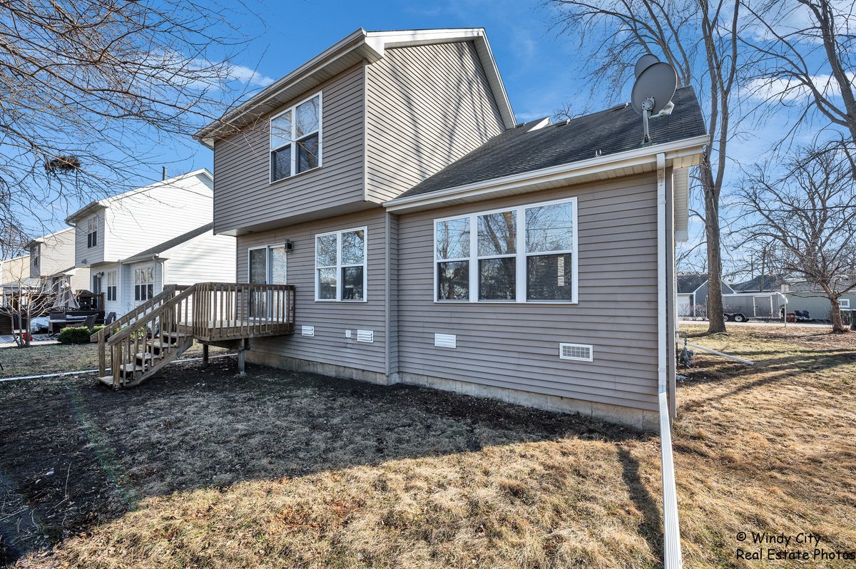 162 Wilson Way, South Elgin, IL 60177