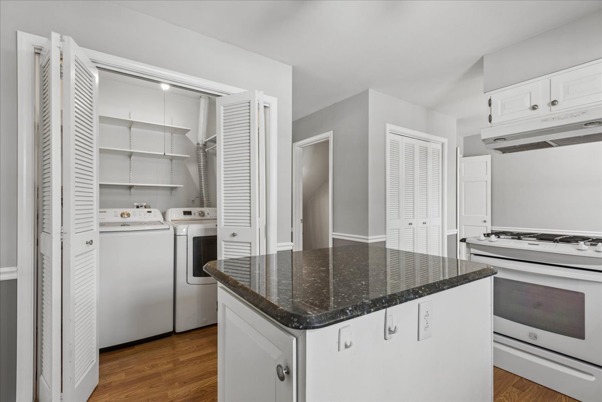 1318 Gamon Road, Wheaton, IL 60189