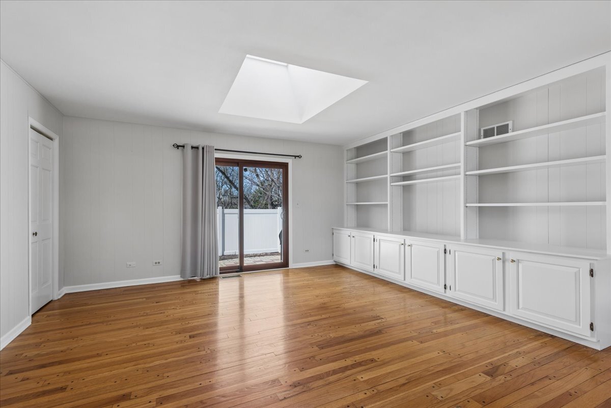 1318 Gamon Road, Wheaton, IL 60189