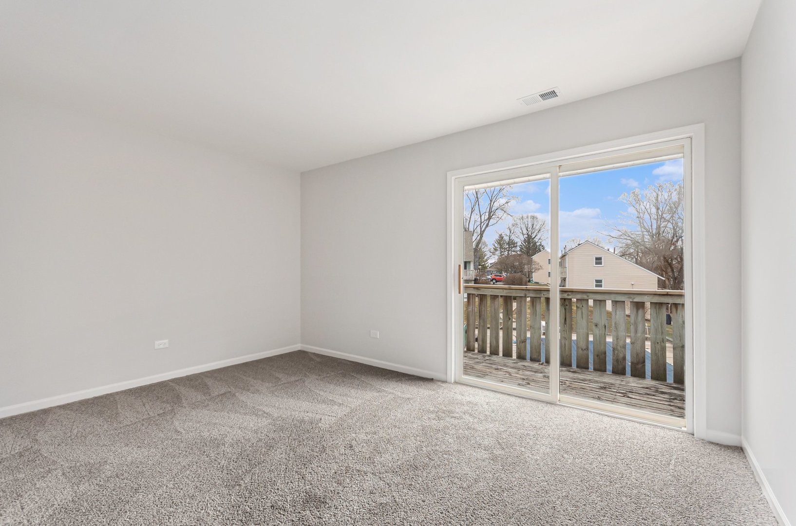 79 Maude Avenue #E, Fox Lake, IL 60020