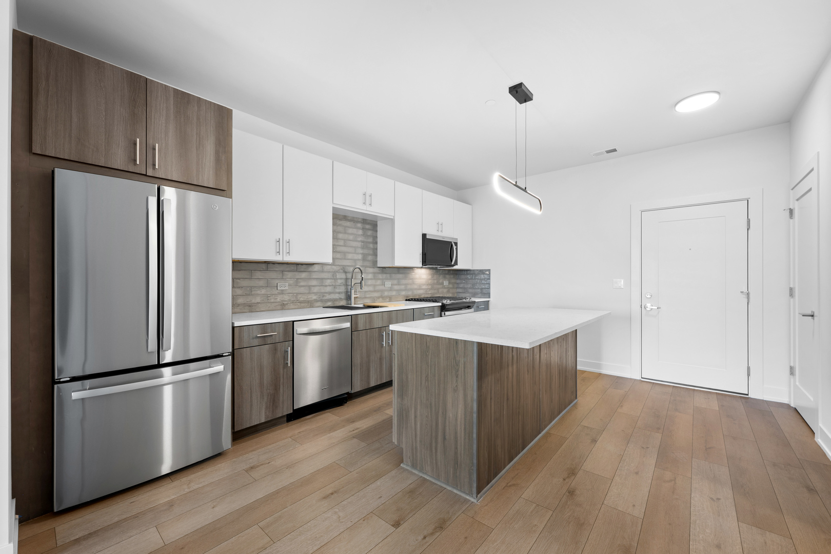 27 W Park Boulevard #303, Villa Park, IL 60181