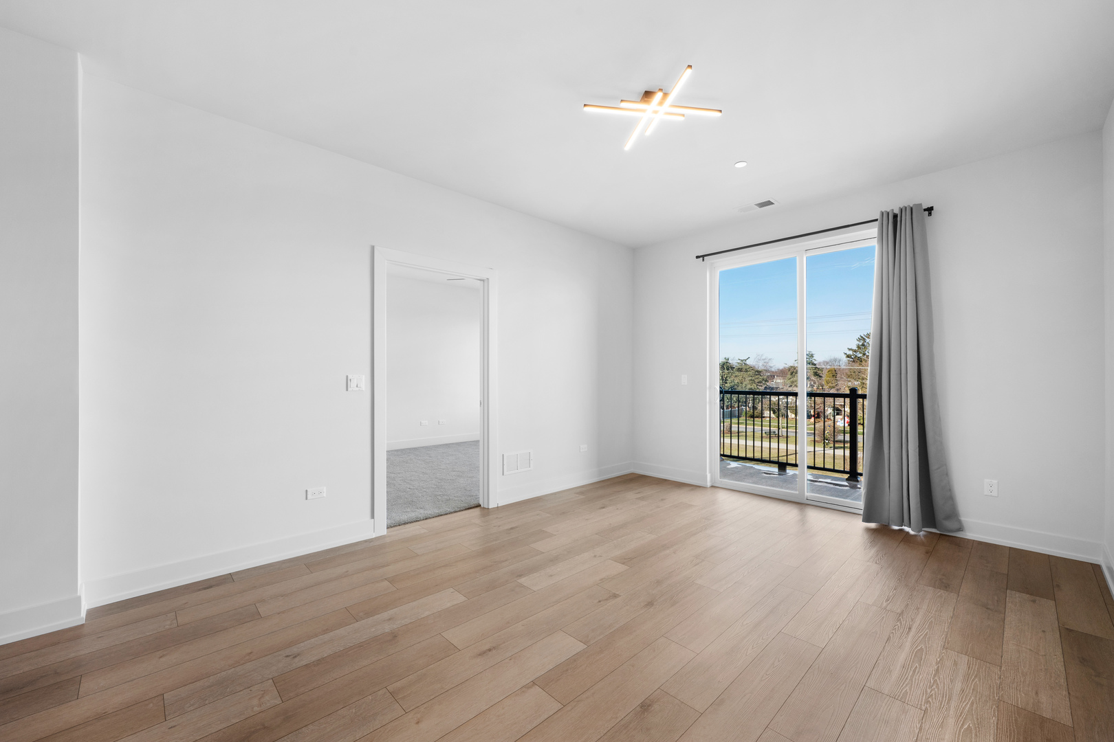 27 W Park Boulevard #303, Villa Park, IL 60181