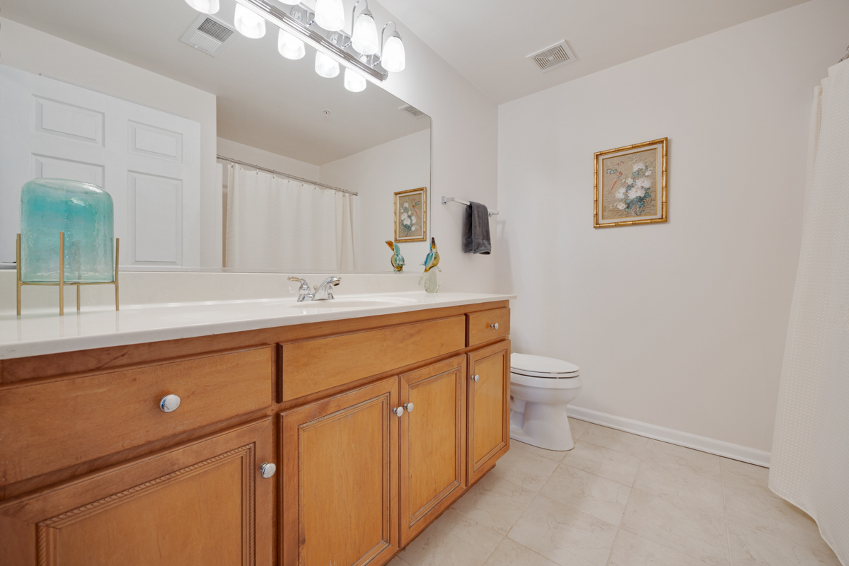 18630 Pine Lake Drive #2C, Tinley Park, IL 60477