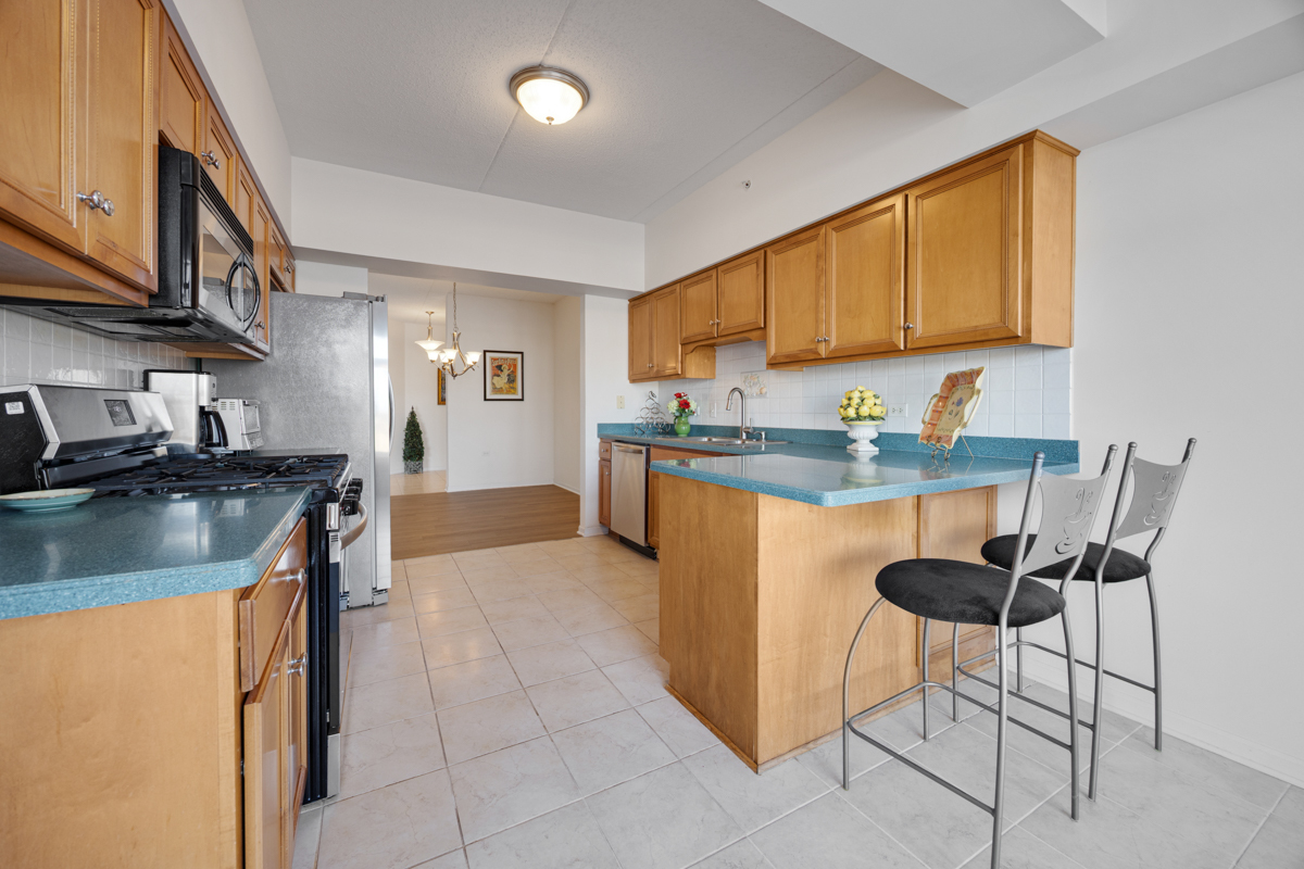 18630 Pine Lake Drive #2C, Tinley Park, IL 60477