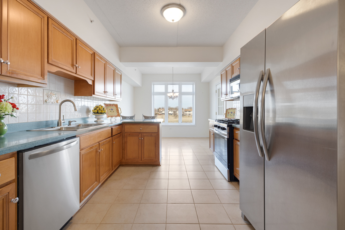 18630 Pine Lake Drive #2C, Tinley Park, IL 60477