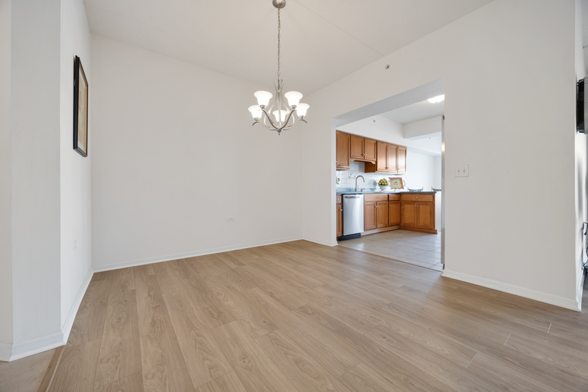 18630 Pine Lake Drive #2C, Tinley Park, IL 60477