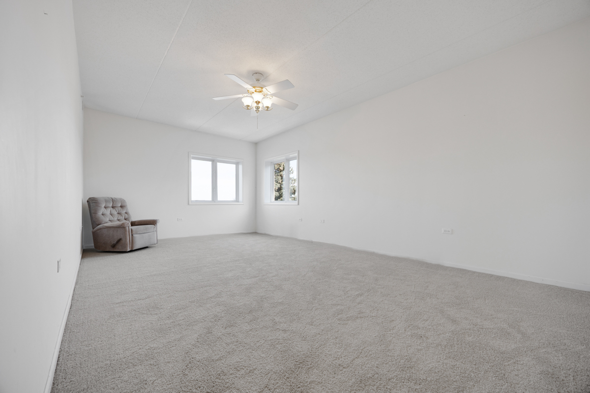 18630 Pine Lake Drive #2C, Tinley Park, IL 60477