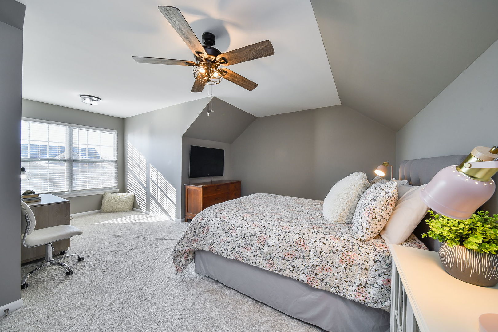 40W150 Palmer Road, Geneva, IL 60134