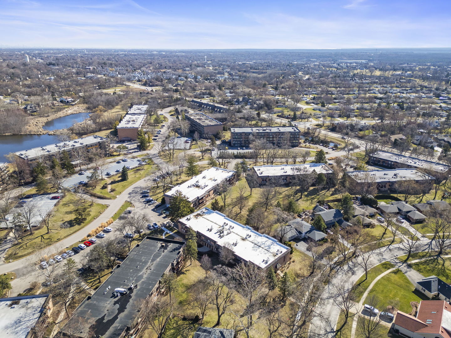 8000 WOODGLEN Lane #102, Downers Grove, IL 60516