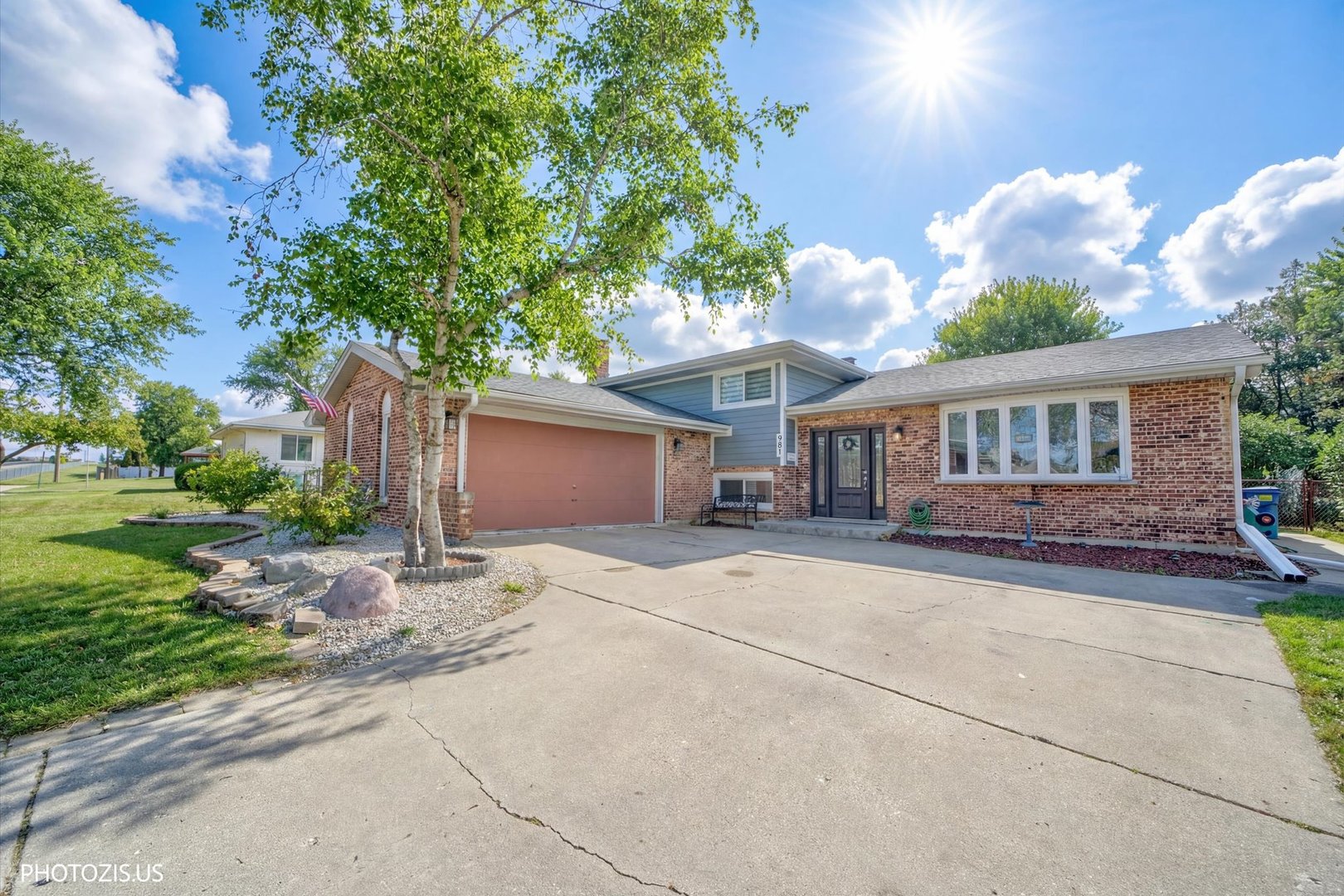 981 N Mill Road, Addison, IL 60101