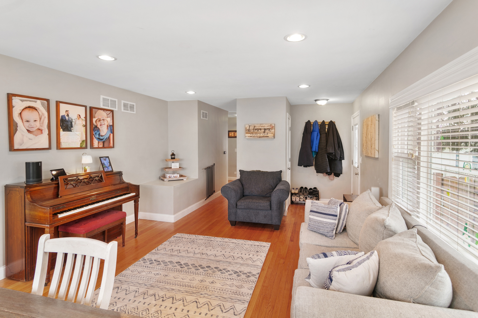 249 N Craig Place, Lombard, IL 60148