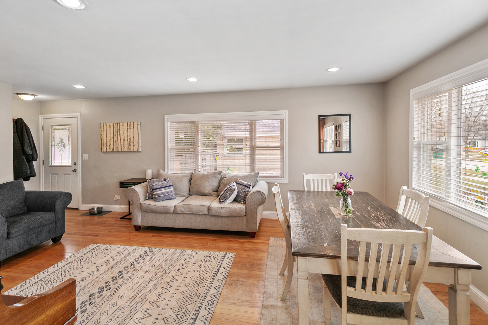 249 N Craig Place, Lombard, IL 60148