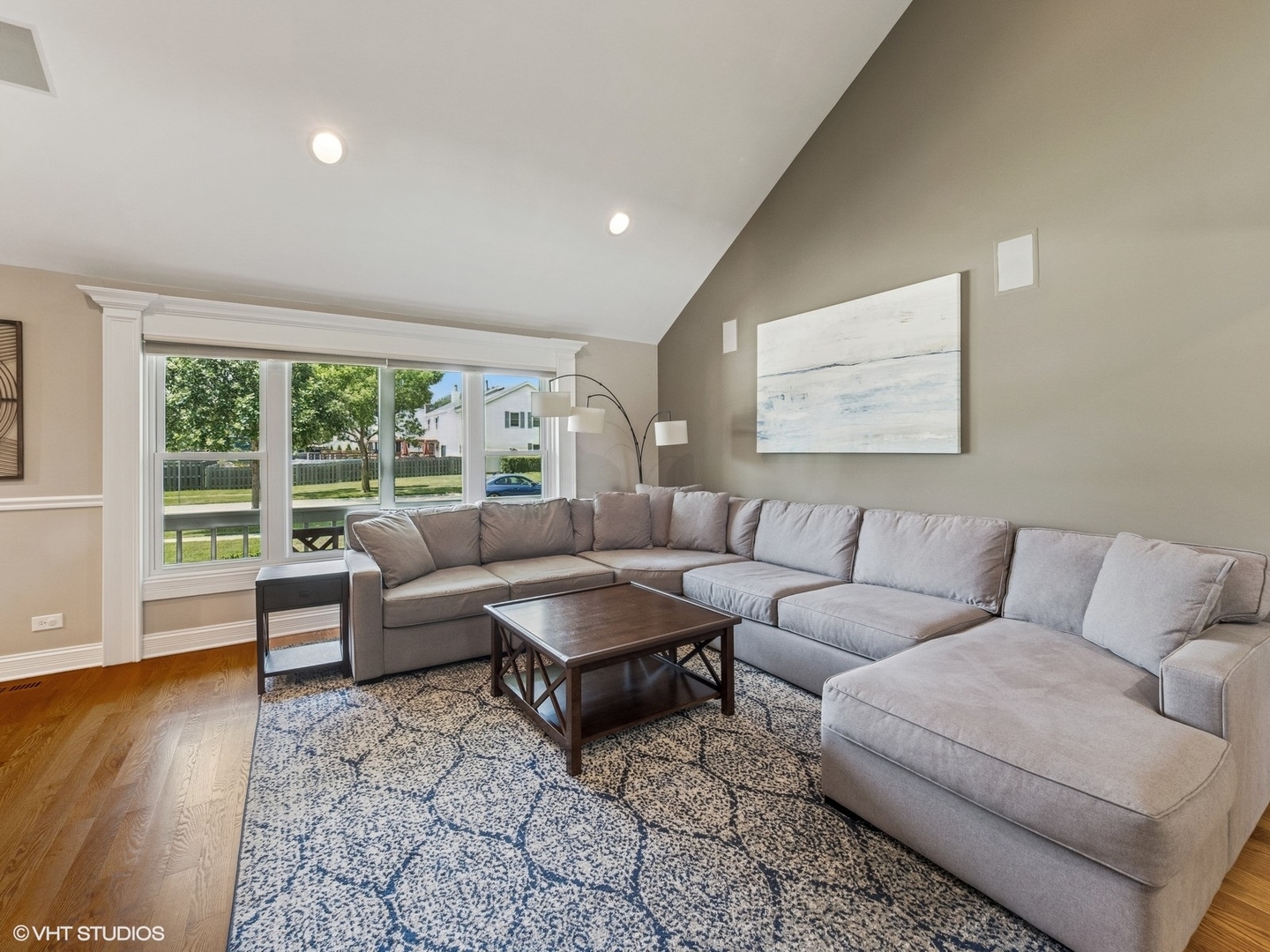 651 Garth Road, Wheeling, IL 60090