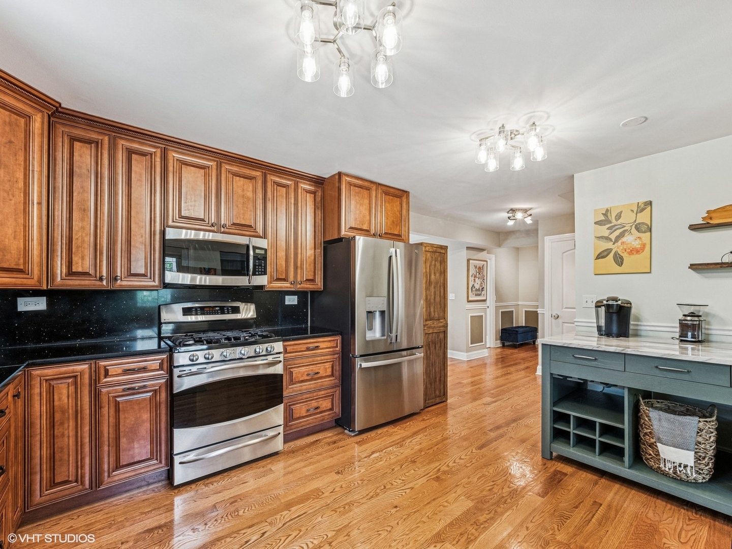 651 Garth Road, Wheeling, IL 60090