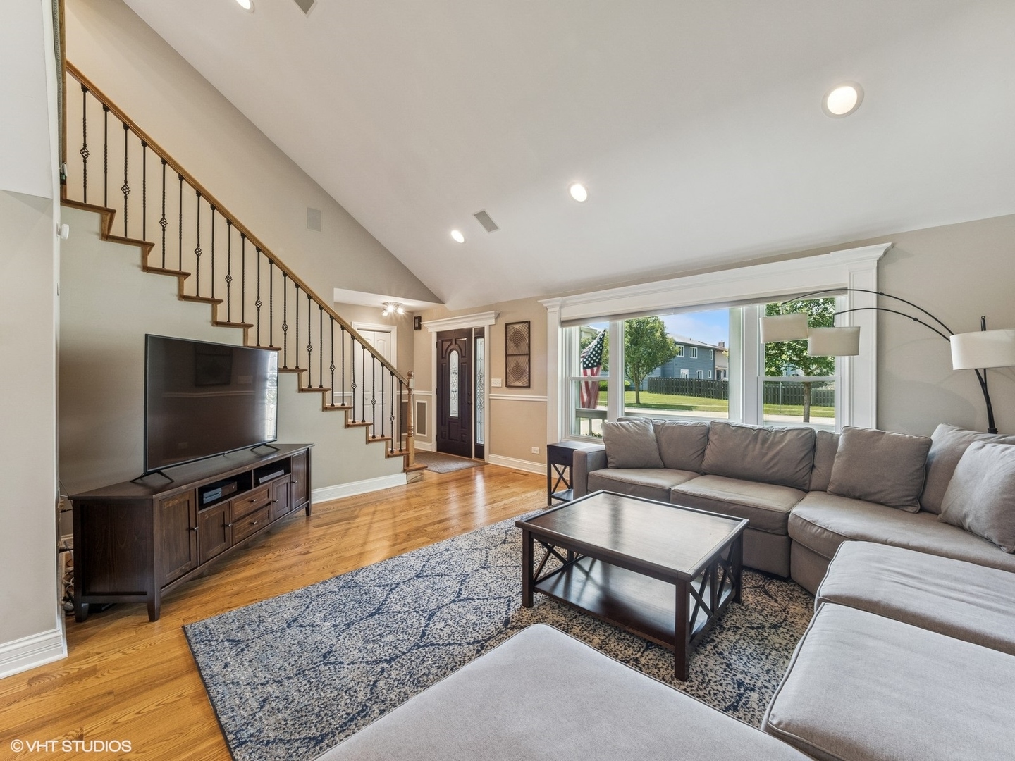 651 Garth Road, Wheeling, IL 60090