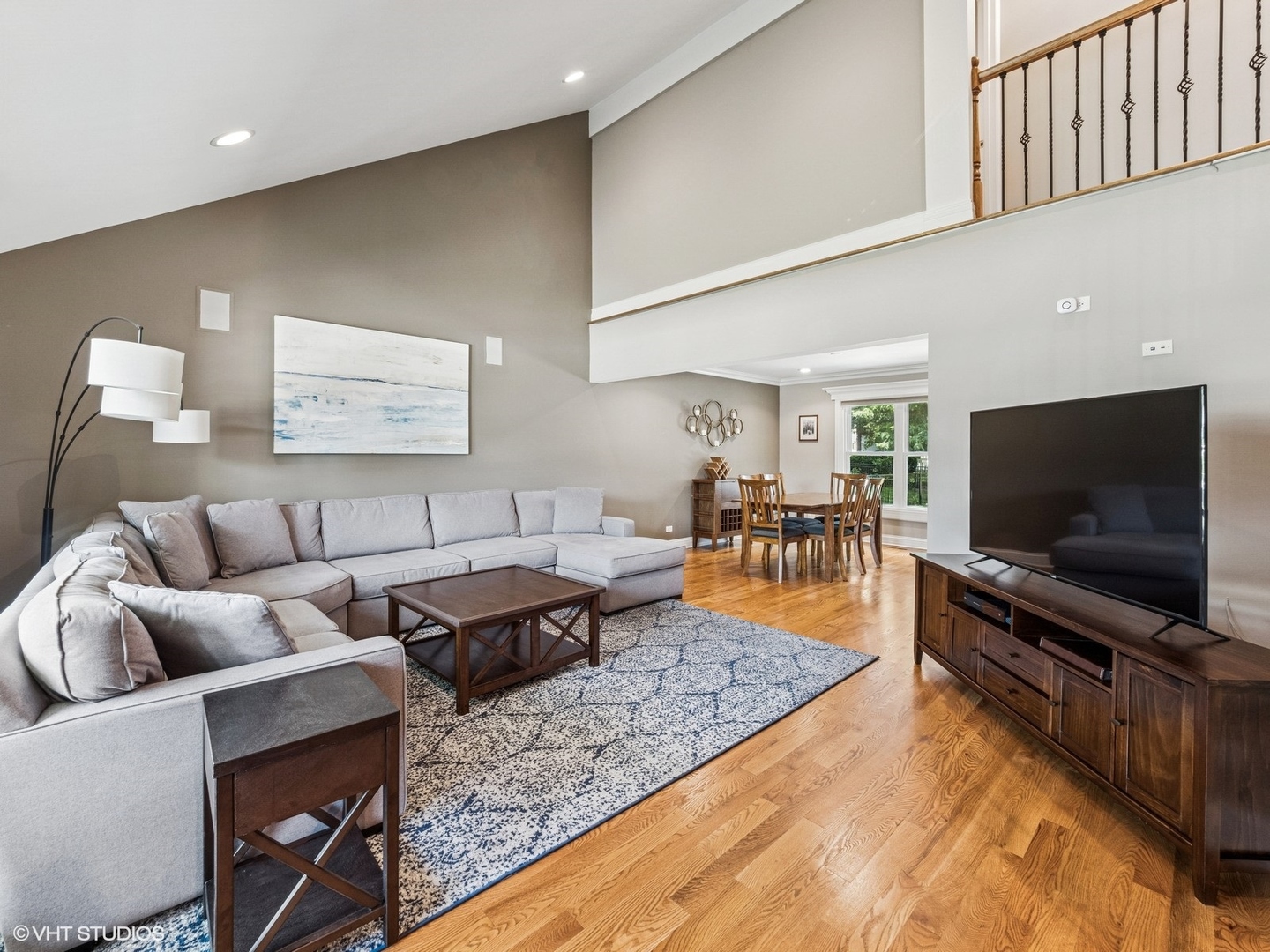 651 Garth Road, Wheeling, IL 60090