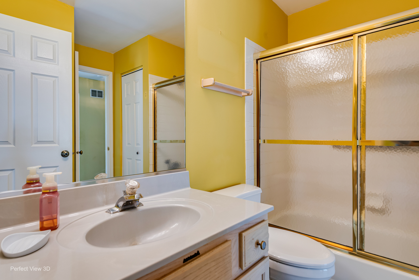 2530 Live Oak Lane, Buffalo Grove, IL 60089