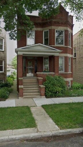 4049 N Troy Street, Chicago, IL 60618