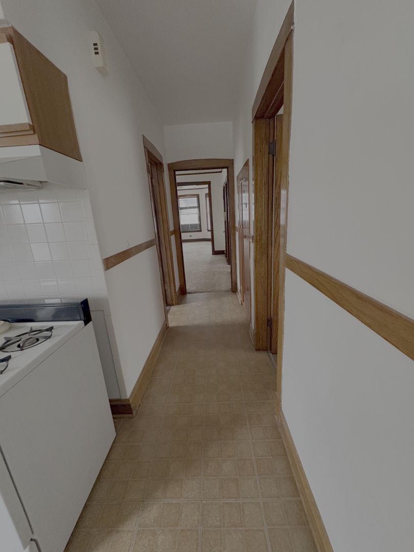 4049 N Troy Street, Chicago, IL 60618