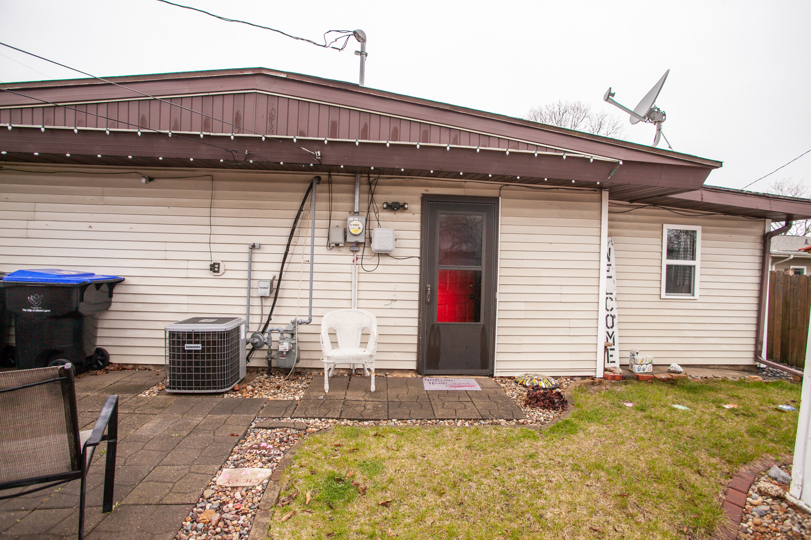 1114 E Lafayette Street, Bloomington, IL 61701