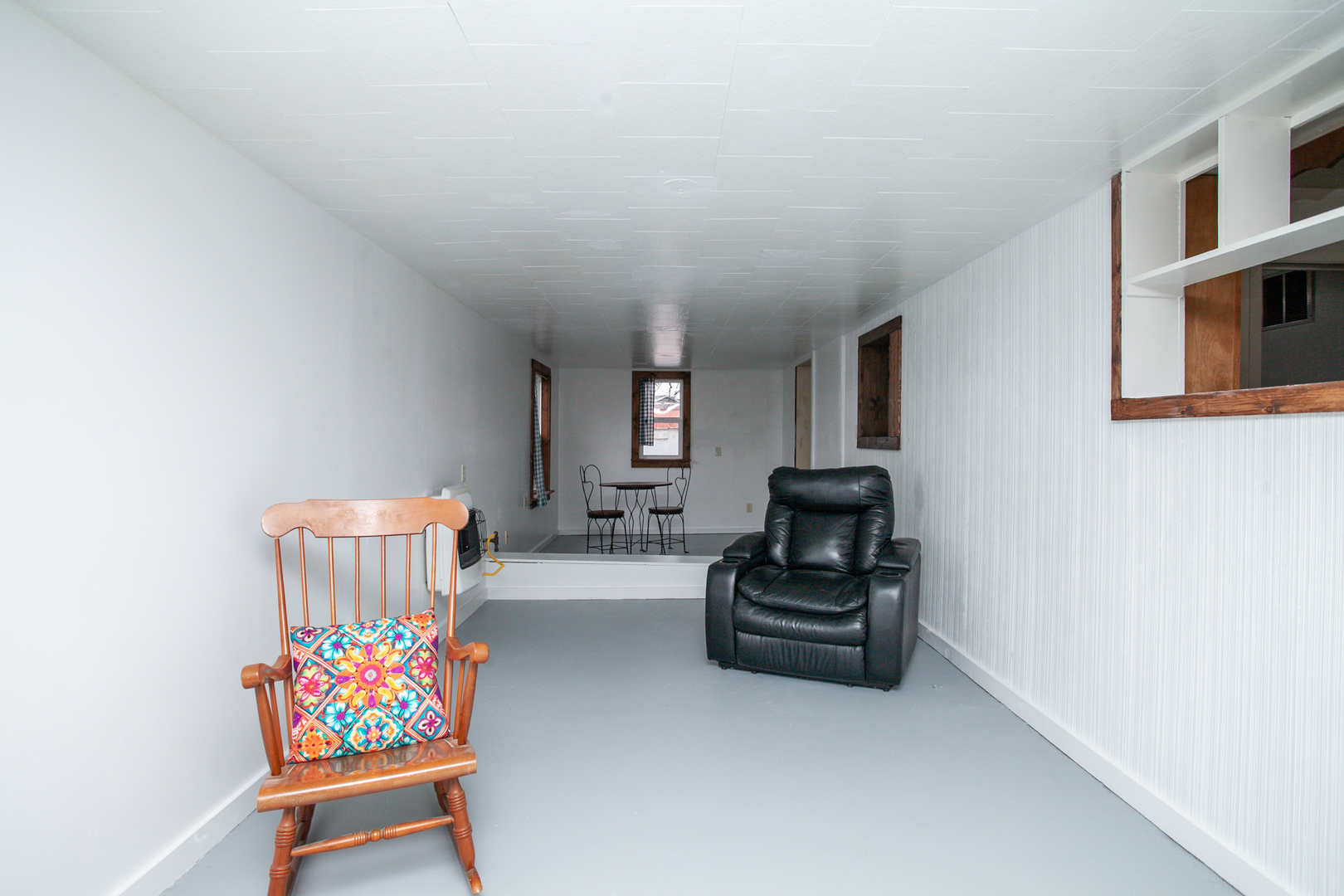 1114 E Lafayette Street, Bloomington, IL 61701