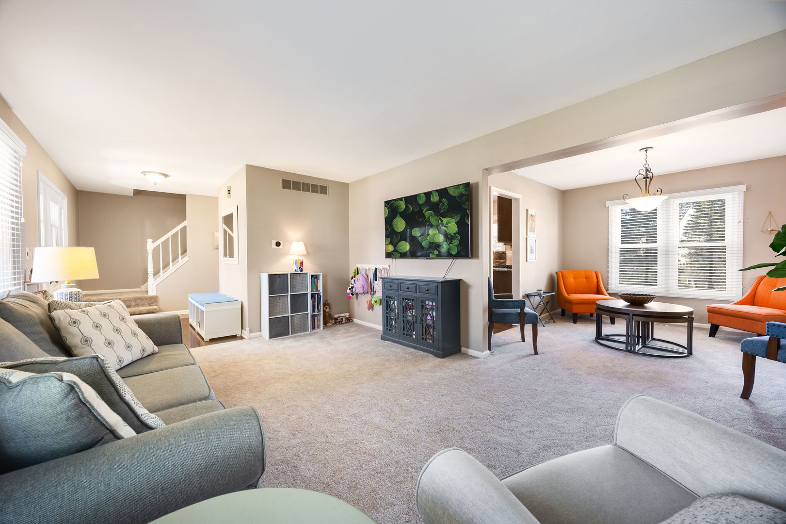 2305 Hartford Court, Naperville, IL 60565