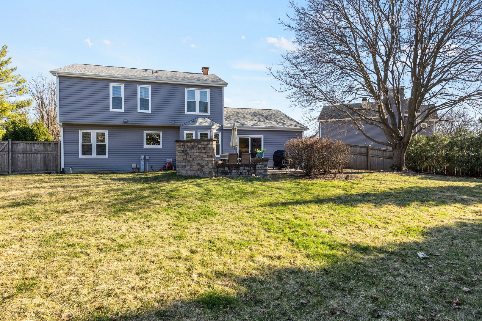 2305 Hartford Court, Naperville, IL 60565