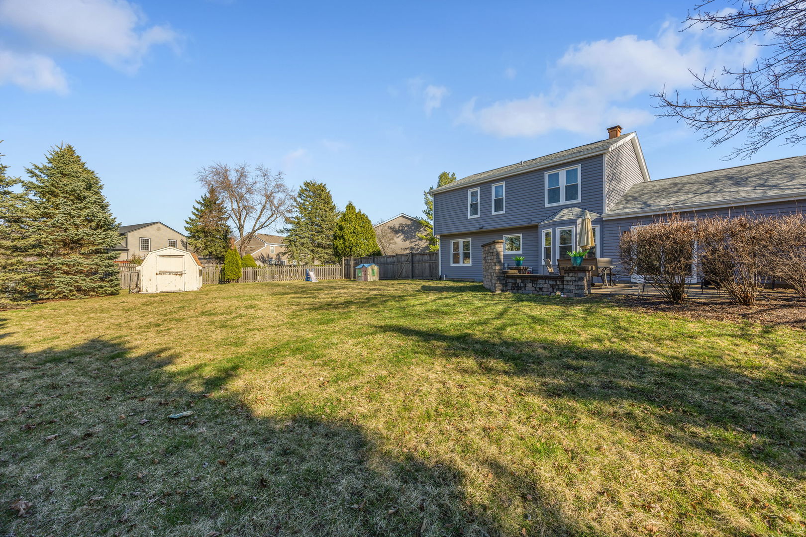 2305 Hartford Court, Naperville, IL 60565