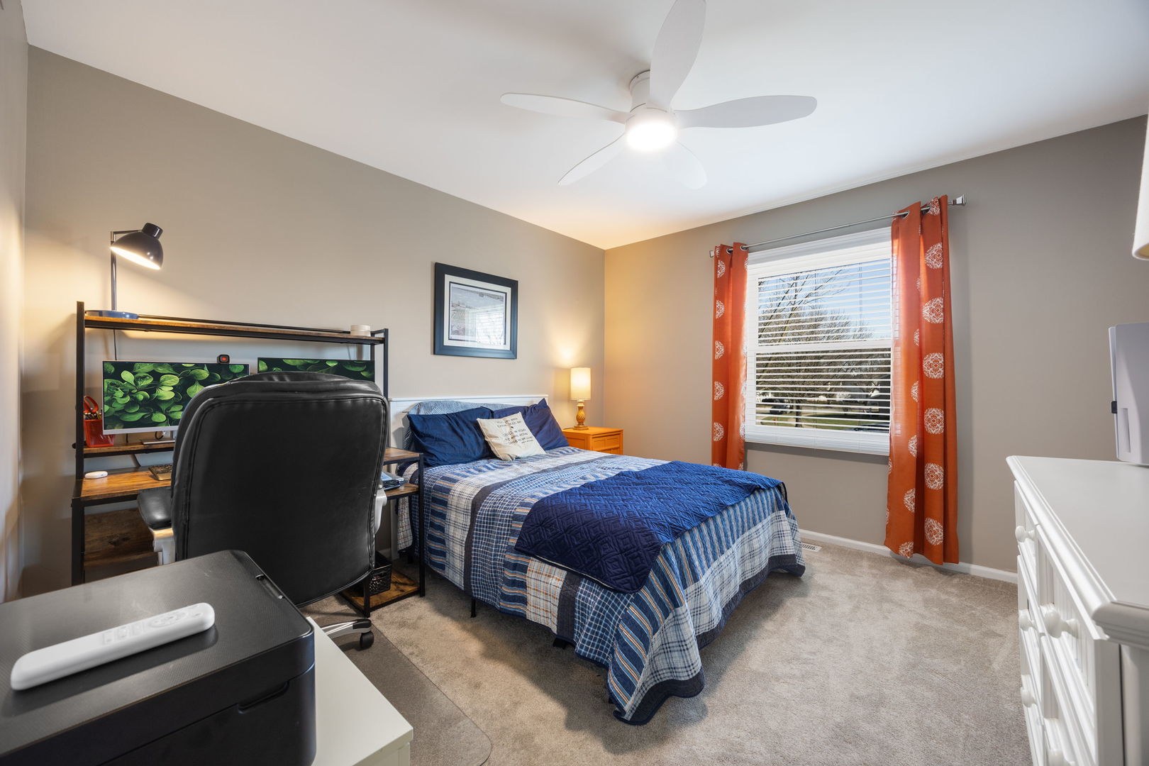 2305 Hartford Court, Naperville, IL 60565