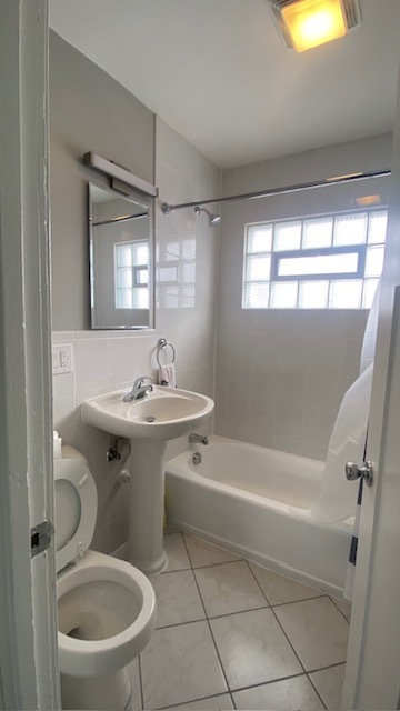 15133 S Honore Avenue, Harvey, IL 60426