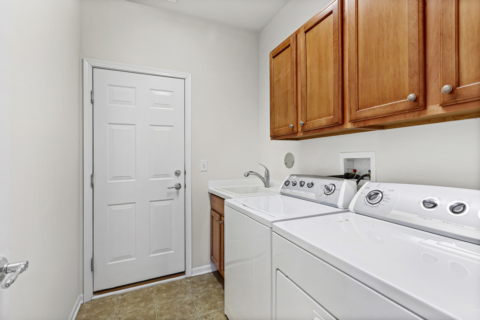 3204 Comstock Court, Mundelein, IL 60060