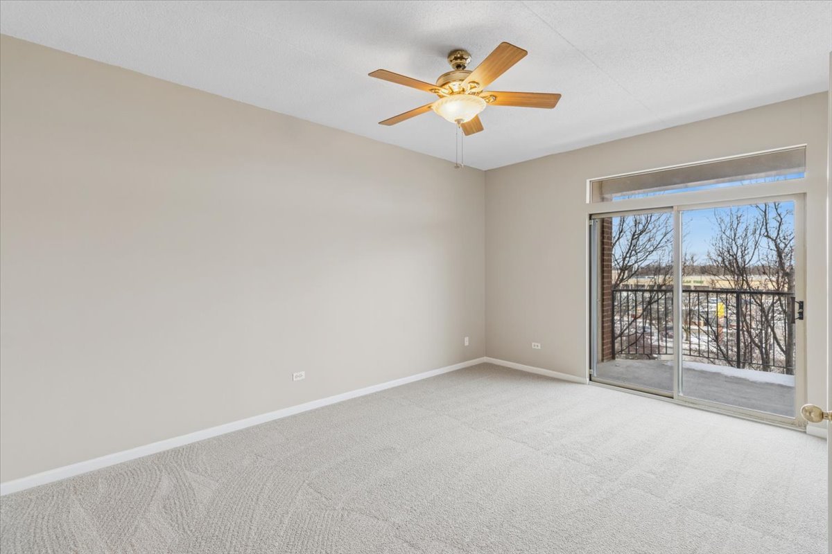 3100 Town Square Drive #308, Rolling Meadows, IL 60008