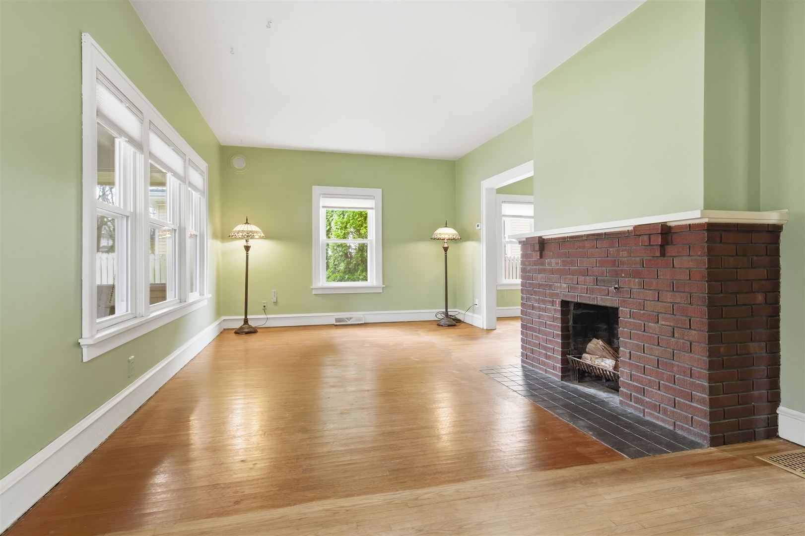 907 S Fell Avenue, Normal, IL 61761