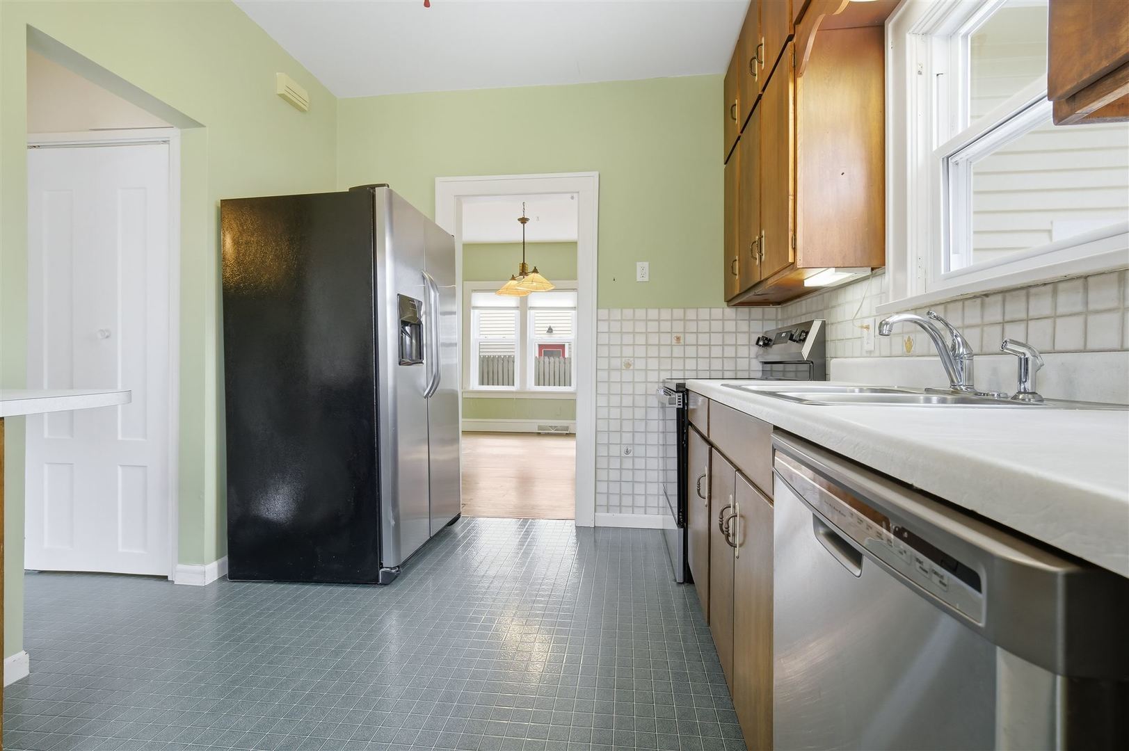 907 S Fell Avenue, Normal, IL 61761