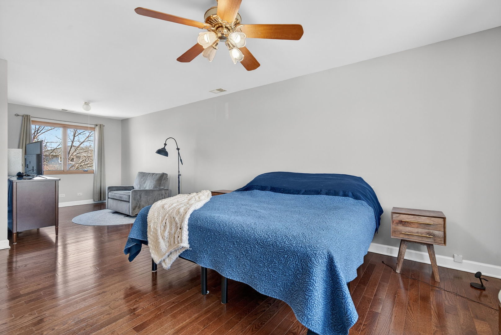 16319 Evergreen Drive, Tinley Park, IL 60477