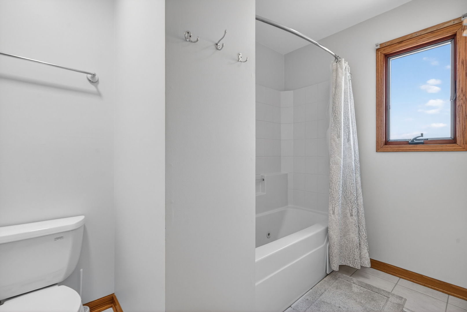 16319 Evergreen Drive, Tinley Park, IL 60477