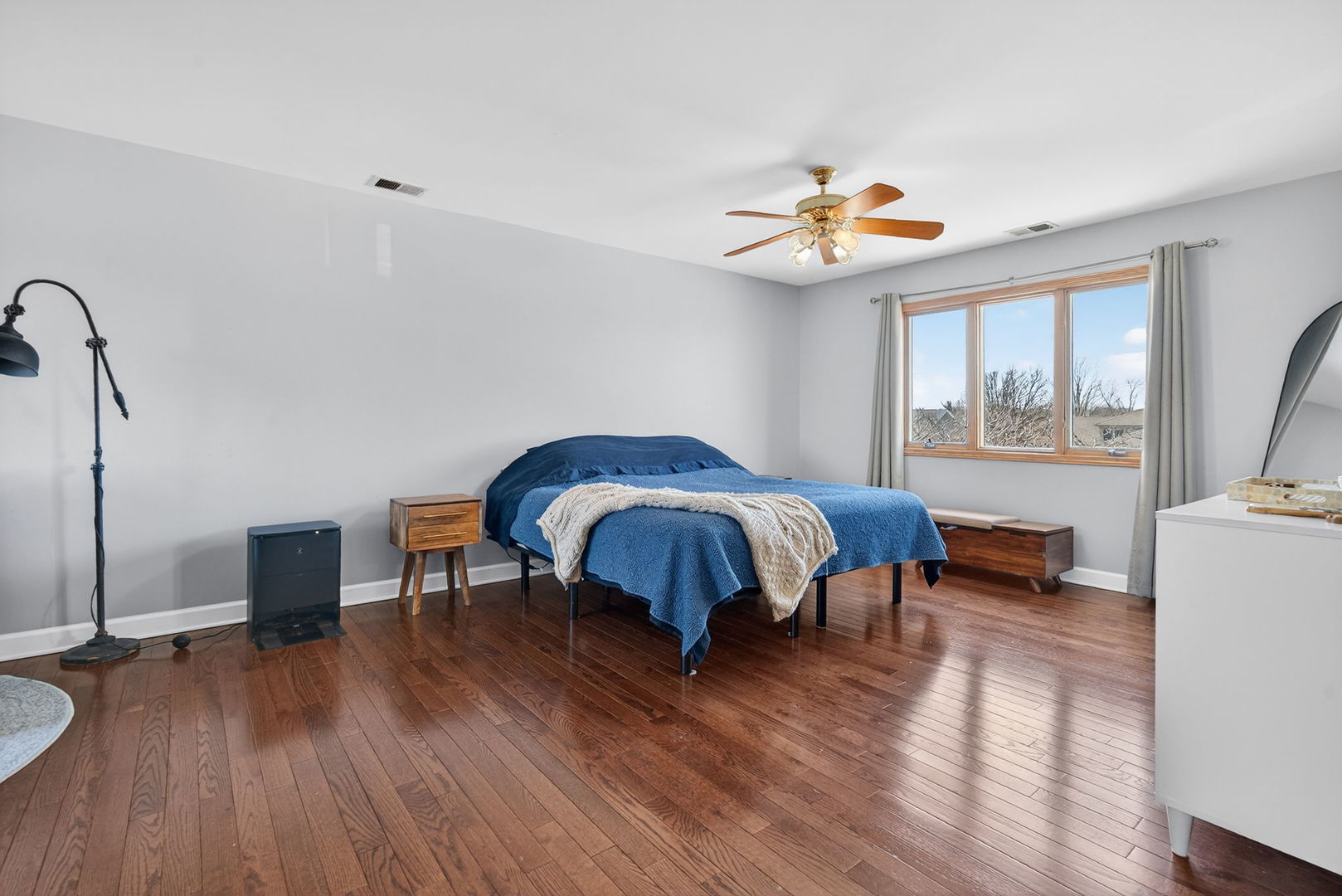 16319 Evergreen Drive, Tinley Park, IL 60477